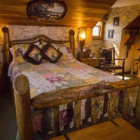 The Log House Lodge Three Rivers Eksteriør bilde