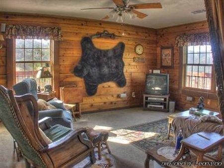 The Log House Lodge Three Rivers Rom bilde